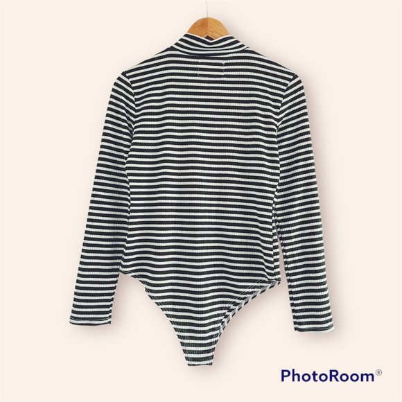 Jackson Rowe Green White Striped Penny Bodysuit, Rib Knit Soft Body Suit Top (M) - Picture 3 of 12